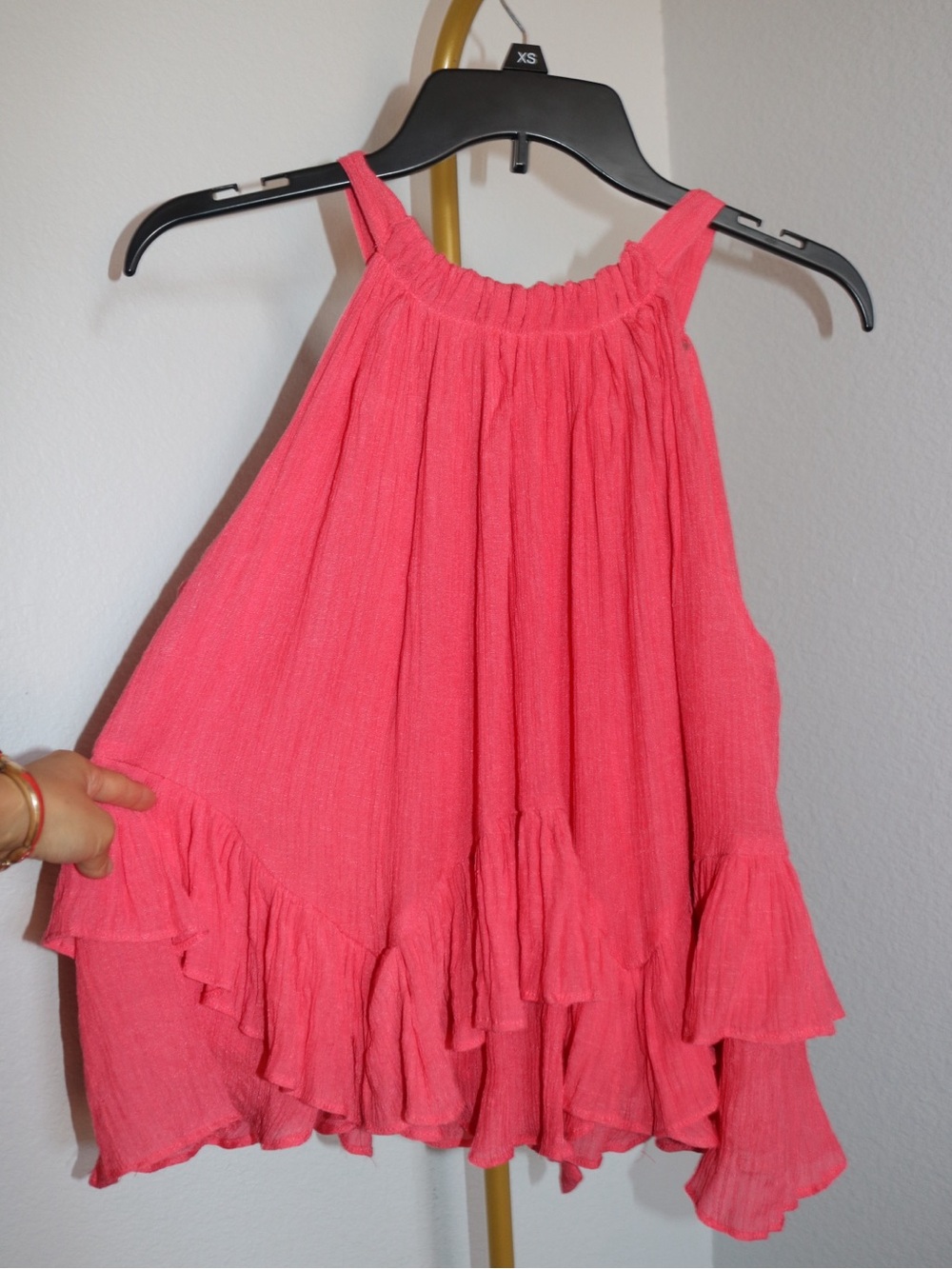 DO+BE Coral Crinkle Gauze Flowy Halter Top Back Tie Y2K Ruffle Hem Size S